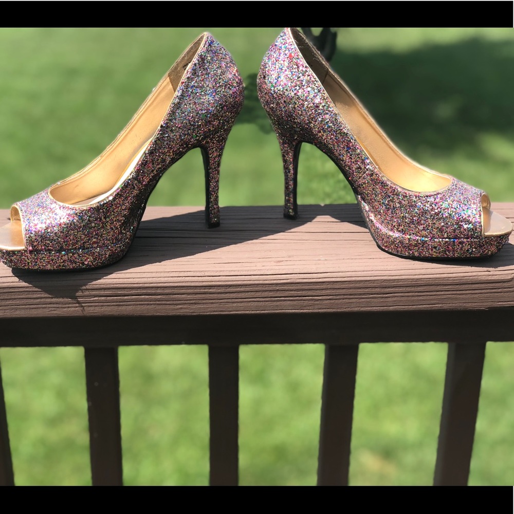 Glittery Heels✨ - Picture 4 of 4